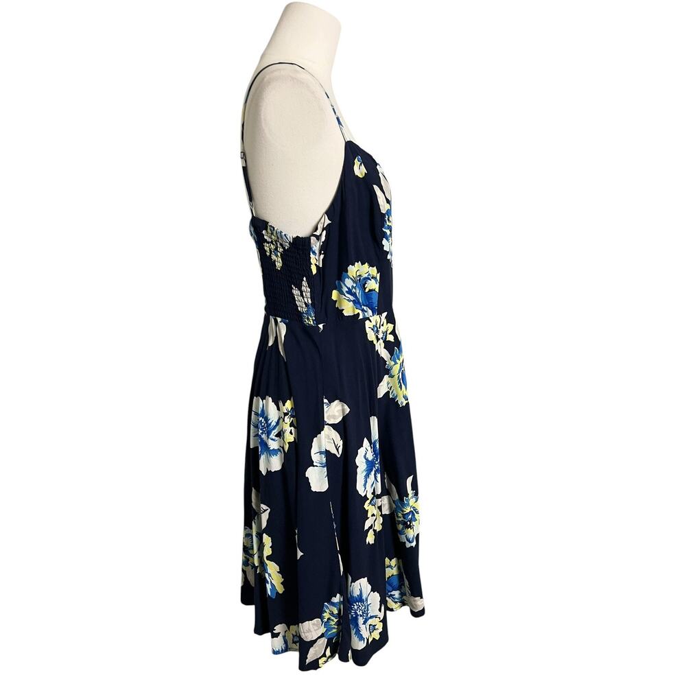 Old Navy Sundress Womens Large Blue Floral Smocked Fit & Flare Summer Casual - Picture 2 of 6